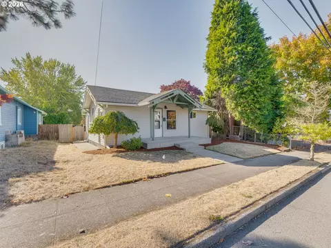 807 W 39th St, Vancouver, WA 98660