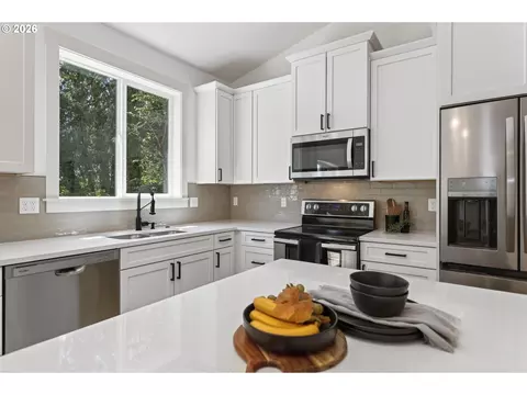 Kitchen - 112 Carson Creek Rd, Carson, WA 98610 photo 3 of 4