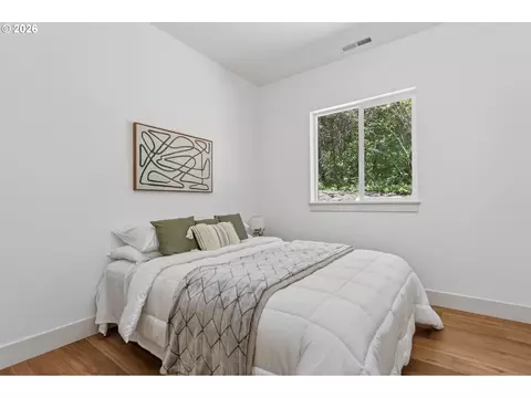 Bedroom - 112 Carson Creek Rd, Carson, WA 98610 photo 6 of 10