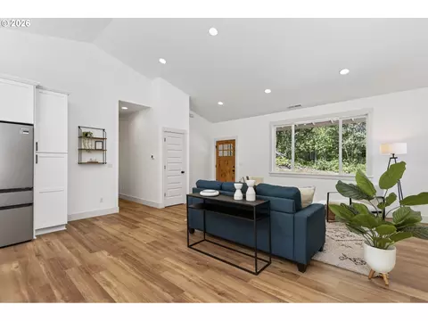 Living - 112 Carson Creek Rd, Carson, WA 98610 photo 3 of 5