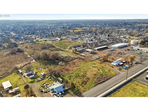 Elm, Hermiston, OR 97838 photo 4