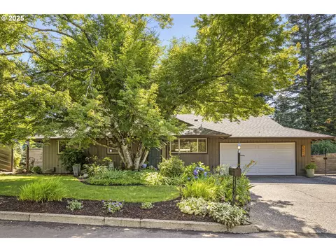 15920 SE Brenda Ave, Milwaukie, OR 97267