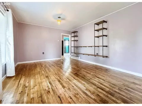 Living - 445 Riverside Dr, Burns, OR 97720 photo 3 of 3