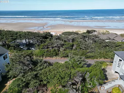 shoreline loop, Florence, OR 97439 photo 3