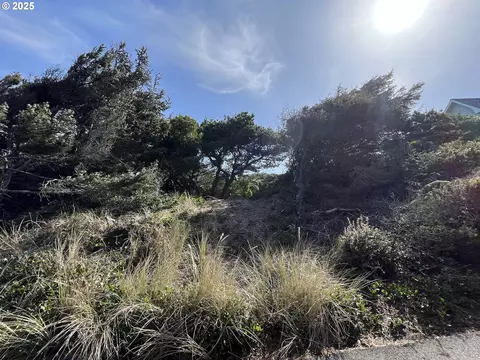 shoreline loop, Florence, OR 97439 photo 9