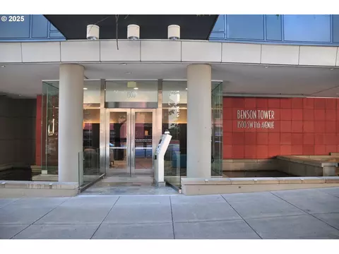 1500 SW 11th Ave #2404, Portland, OR 97201