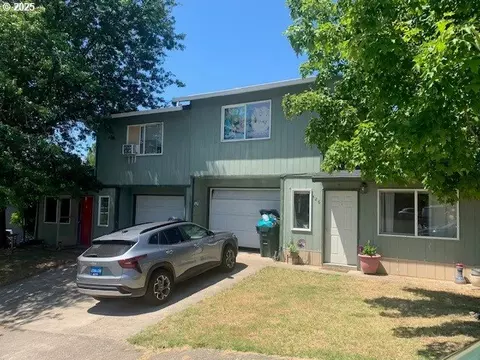 424 NE 426 Ne Miguel St, Roseburg, OR 97470