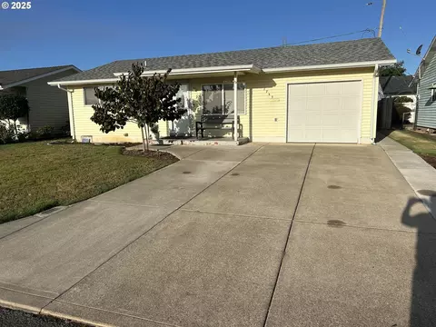 1753 Jansen Way, Woodburn, OR 97071