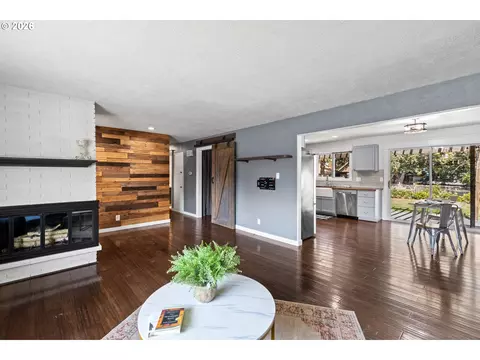 Living - 4349 SW Quinney Ave, Pendleton, OR 97801 photo 1 of 3