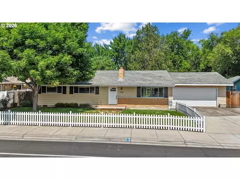 Exterior - 4349 SW Quinney Ave, Pendleton, OR 97801 photo 1 of 8
