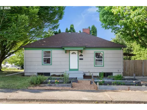 3735 N Newark St, Portland, OR 97217