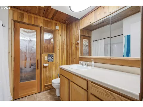 3820 SEl Camino Dr, Gresham, OR 97080 photo 11