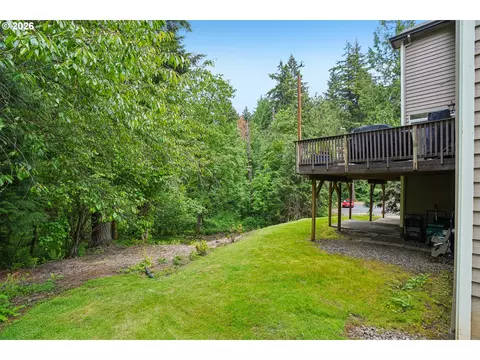 Exterior - 1488 SW 17th Ct, Gresham, OR 97080 photo 7 of 10