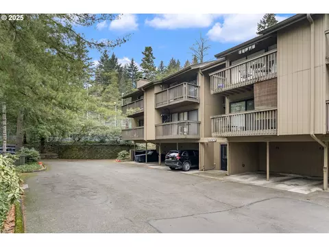 7550 SW Barnes Rd, Portland, OR 97225