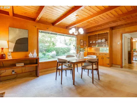 Dining - 1035 Willa St, Eugene, OR 97404 photo 1 of 3