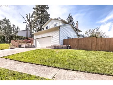 1410 SW 19th Dr, Gresham, OR 97080