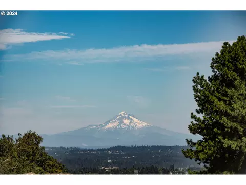 21735 SW Chapman Rd, Sherwood, OR 97140