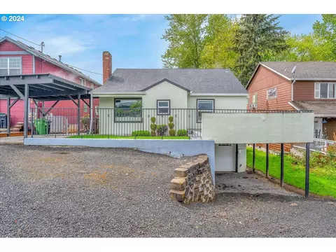115 N 15th St, Saint Helens, OR 97051