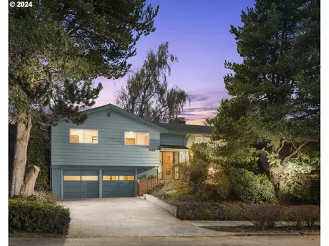 1180 SW Chestnut Dr, Portland, OR 97219