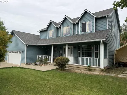 1119 NE Lisa Way, Myrtle Creek, OR 97457