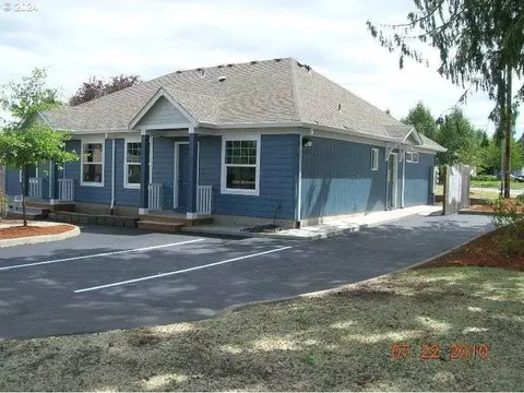 1104 SW Brockwood Ave, Mcminnville, OR 97128