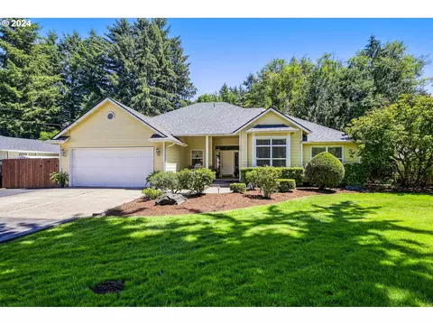 41608 Madrone St, Springfield, OR 97478