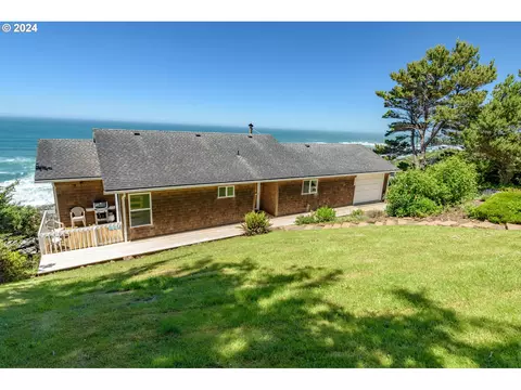 42800 Sundown Way, Cloverdale, OR 97112
