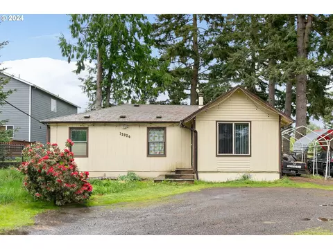 12934 SE Raymond St, Portland, OR 97236