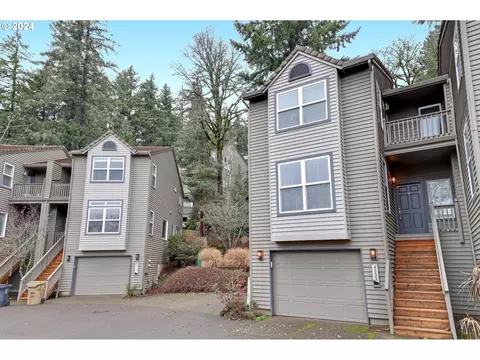 4333 Silver Ct, Lake Oswego, OR 97035