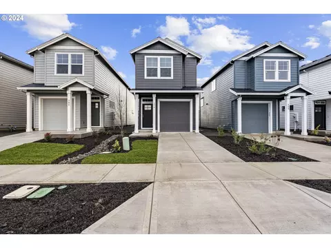 374 E London Way, Newberg, OR 97132