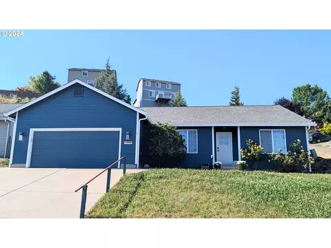 105 Umpqua View Dr, Roseburg, OR 97471