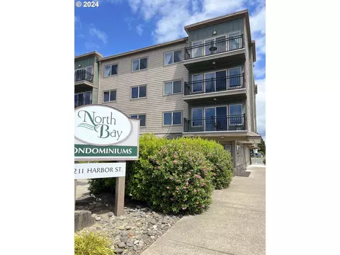 211 Harbor St #31, Florence, OR 97439