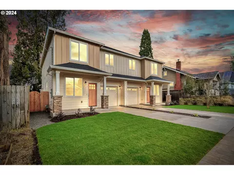 889 N Sumner St, Portland, OR 97217