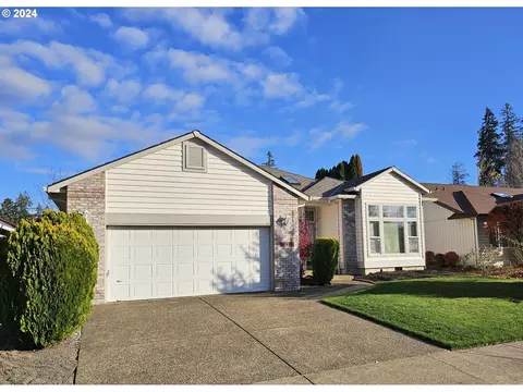 20906 SW Trails End Dr, Sherwood, OR 97140