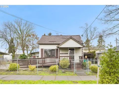 8809 N Dwight Ave, Portland, OR 97203
