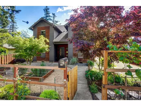 6540 SE 51st Ave, Portland, OR 97206