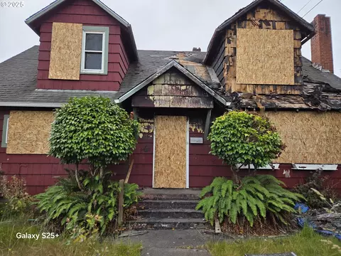 1410 Maple St, Myrtle Point, OR 97458