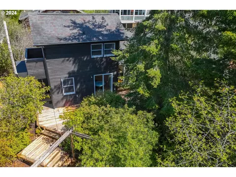 427 Pine Ave, Manzanita, OR 97130