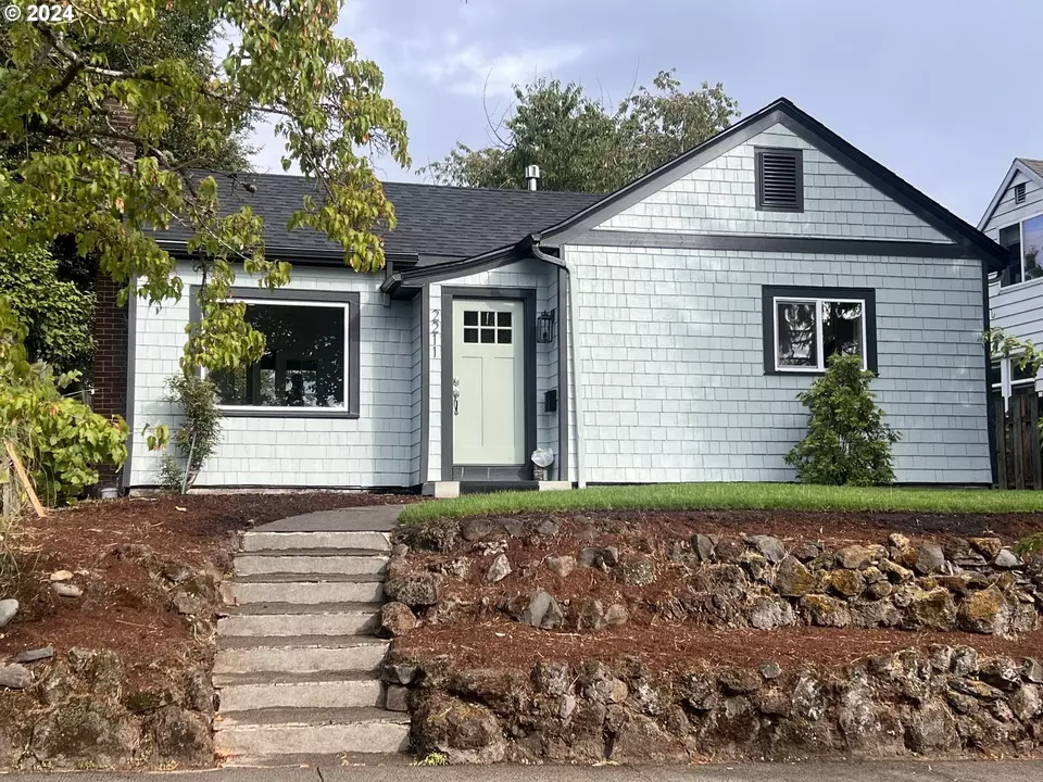  2211 H St, Vancouver, WA 98663 photo 1
