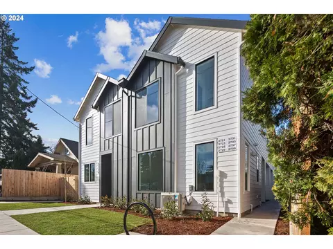 2733 SE 50th Ave, Portland, OR 97206