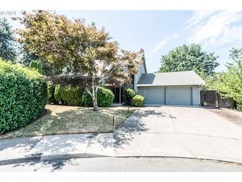 1320 Roseway Ct SE, Salem, OR 97302