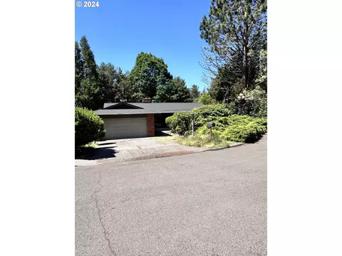 9844 SE Kela Ct, Happy Valley, OR 97086
