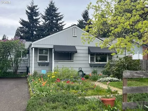 1600 Dalton Dr, Eugene, OR 97404