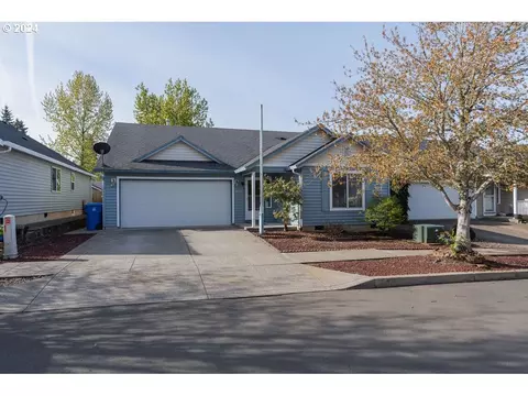 38786 Sawyer St, Sandy, OR 97055