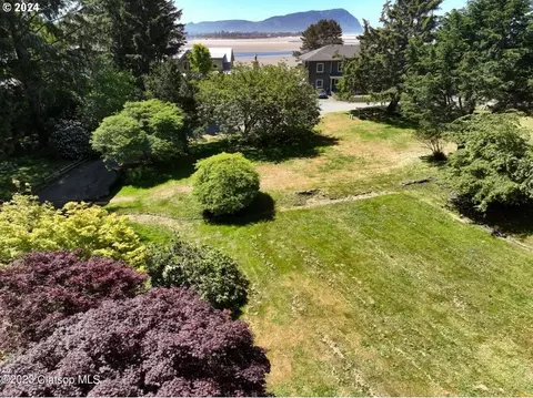 4132 Little Beach Dr, Gearhart, OR 97138