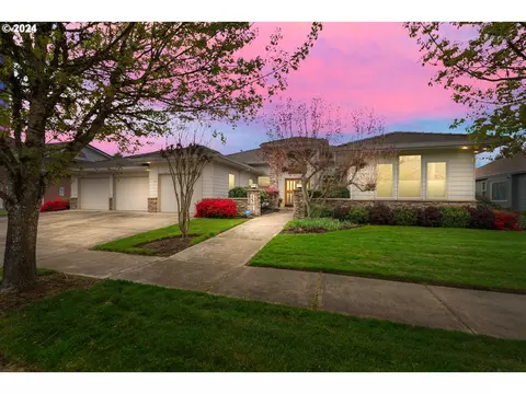1501 NW Medinah Dr, Mcminnville, OR 97128