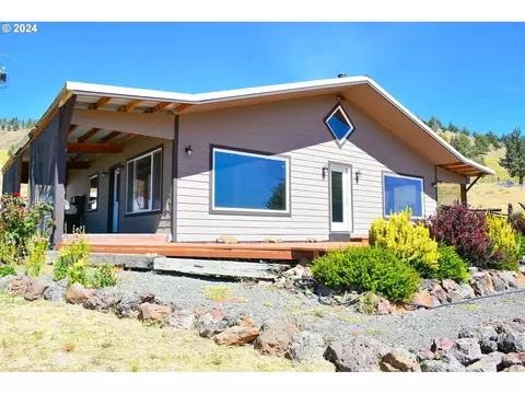 27781 Blue Heron Rd, John Day, OR 97845