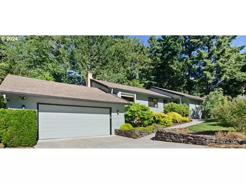 2465 SW 85th Ct, Portland, OR 97225