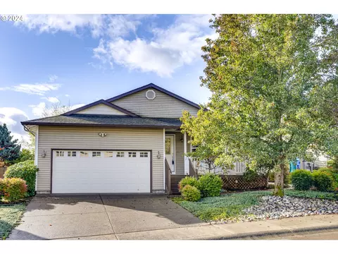 16505 NE 27th St, Vancouver, WA 98684