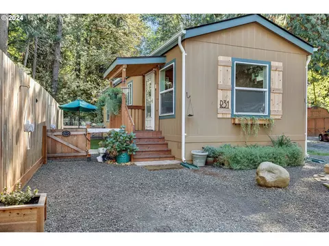 32700 SE Leewood Ln #RV31, Boring, OR 97009